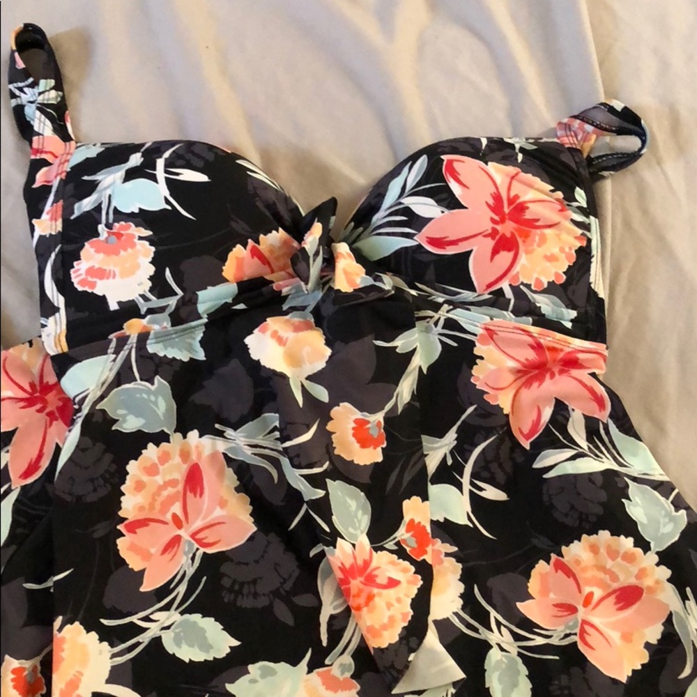 Tankini bathing suit top